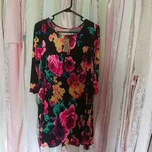 Flowly floral dress, NWT, 3/4 sleeve, M